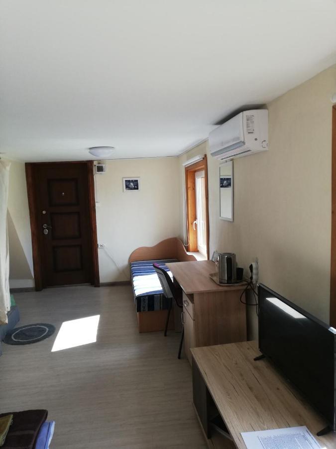 Auberge de jeunesse Nakvyne Apgyvendinimo Paslaugos Daivos Nakvynes Namai à Biržai Extérieur photo